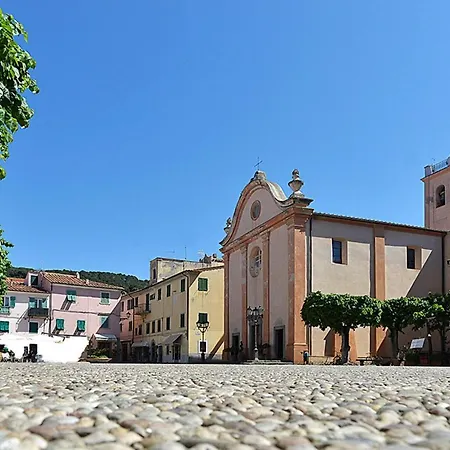 Ginestra Lägenhet *